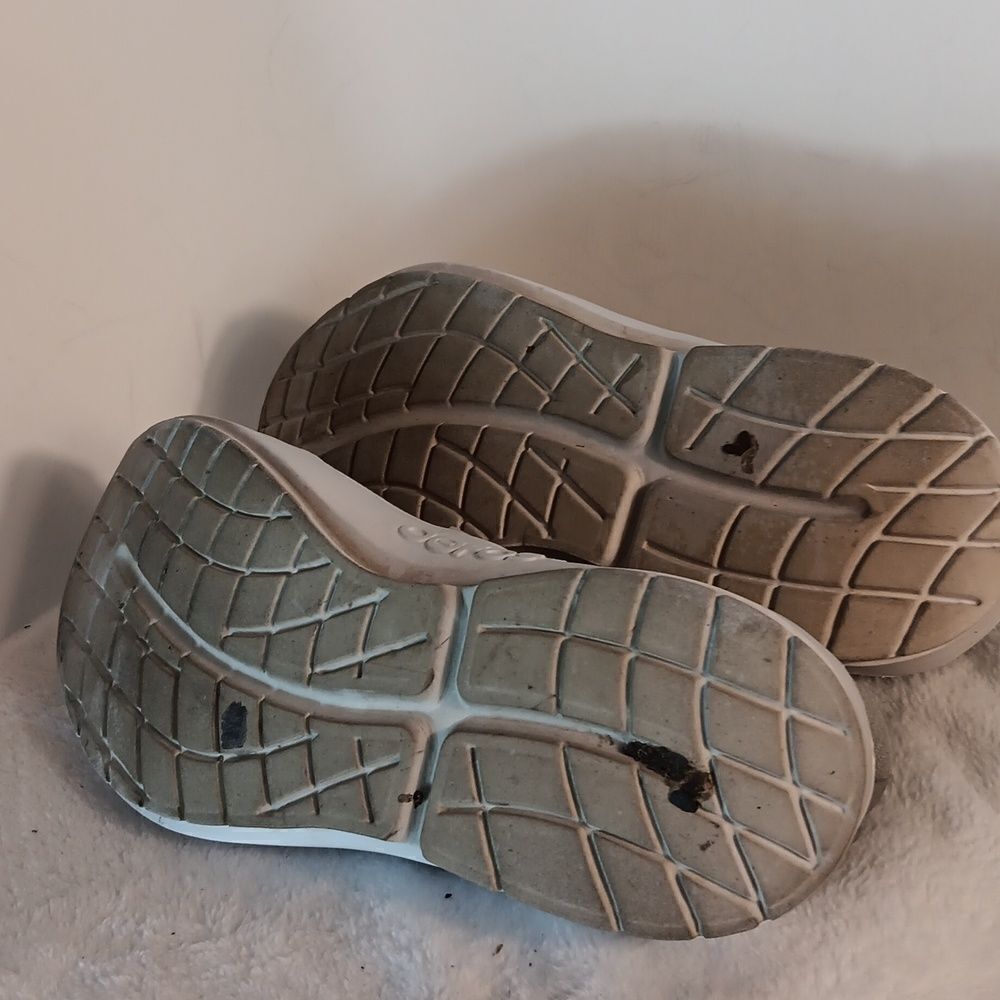 Oofos OOmg Mesh Low Recovery Women's Shoes - Picture 4 of 6